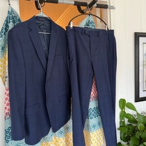 Men's Navy suit